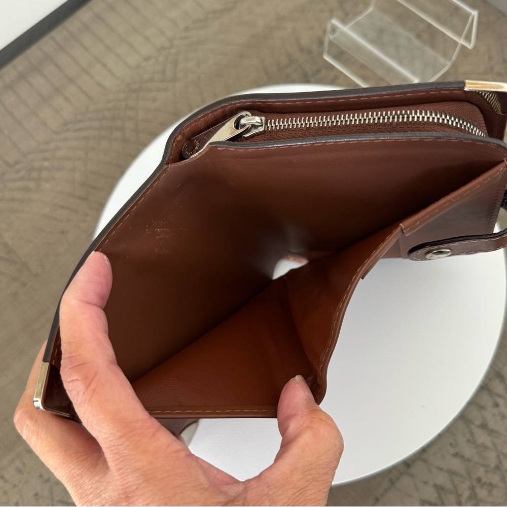 Louis Vuitton Suhali Leather Compact Wallet - Picture 7 of 10